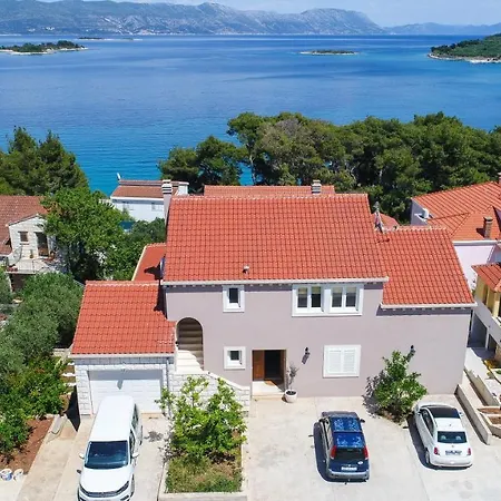 House Fidulic - Rustic Apartman *