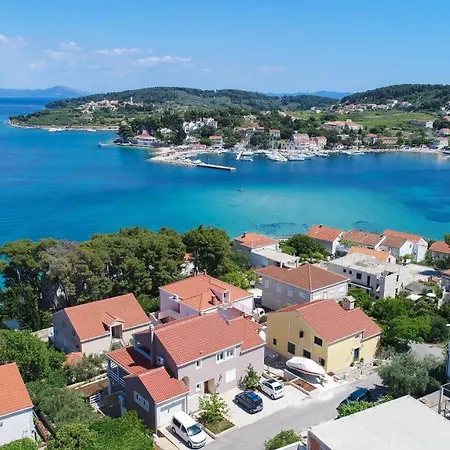 Apartman House Fidulic - Rustic Lumbarda