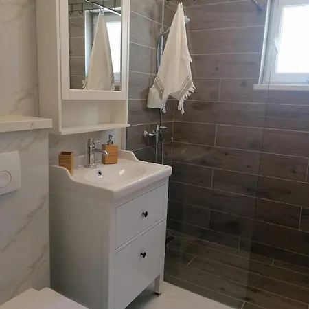 House Fidulic - Rustic Lumbarda