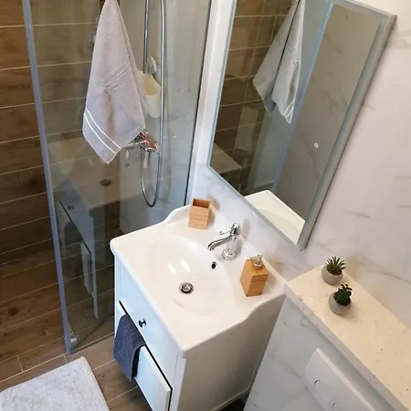 Apartment House Fidulic - Rustic Lumbarda