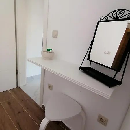 House Fidulic - Rustic Lägenhet *