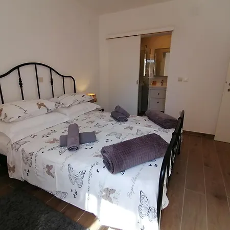 House Fidulic - Rustic Lumbarda