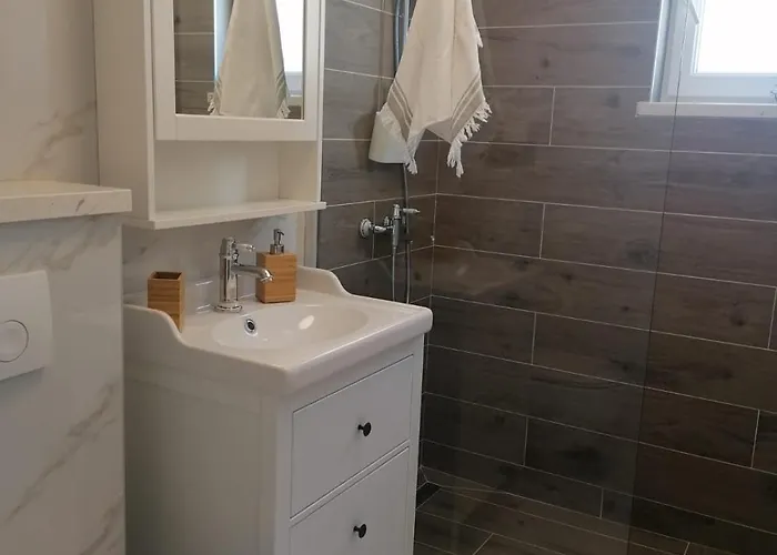 House Fidulic - Rustic Lumbarda